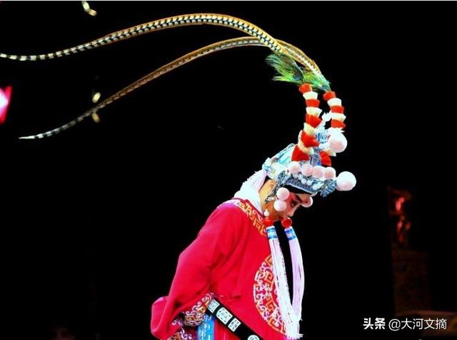 京剧精美的服饰，京剧如此美丽之京剧服饰