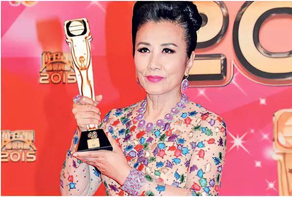 香港tvb男配角全名单，历届TVB万千星辉颁奖典礼—最佳男配角