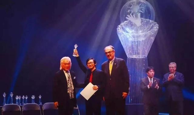 快乐大本营魔术，今年春晚魔术表演（带你管窥综艺江湖里的戏假情真）