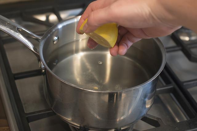 冻虾需要解冻再煮吗，冷冻虾怎么煮才嫩（不管煮鲜虾还是冻虾）