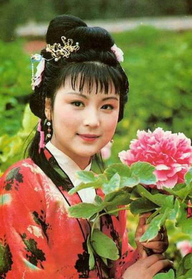 红楼梦中史湘云的人物分析，史湘云形象新解