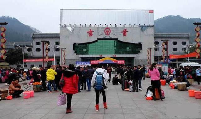 凤凰古城2天自由行攻略，凤凰古城二日游攻略