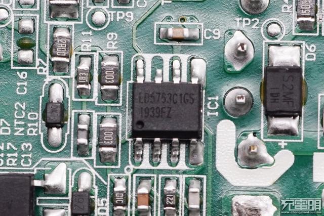 罗永浩谈锤子新机，罗永浩确认锤子新机与其没有关系