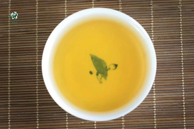 名山帕沙古樹普洱生茶，01帕沙古樹茶