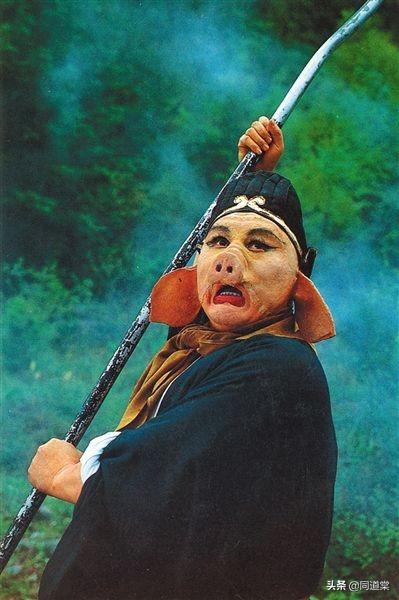 水浒传刘太公人物点评，本事平平的打虎将李忠、小霸王周通