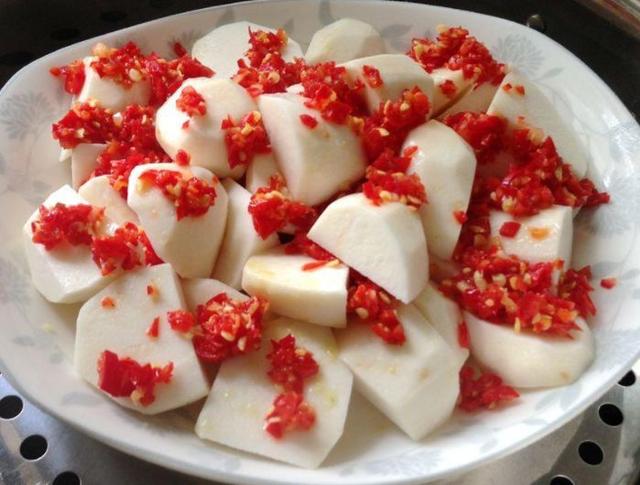 剁椒芋头家常做法大全，多吃这“碱性食物”