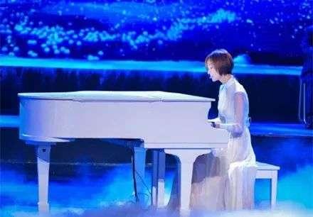 王珞丹惊艳的照，可惜了从一线女星