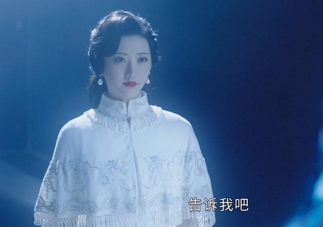司藤张彬彬景甜合体直播，景甜无惧怼脸拍