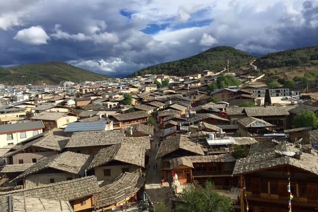 云南省迪庆香格里拉在地图位置，云南省<迪庆藏族自治州篇>