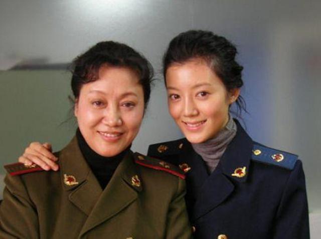 母女俩先后离异，车晓王丽云是亲母女吗