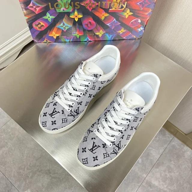 成都奢侈品打折，全球最大奢侈品折扣店入驻成都