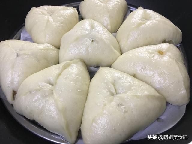 三角糖包的包法窍门，包出来的三角糖包好看又好吃还不漏馅