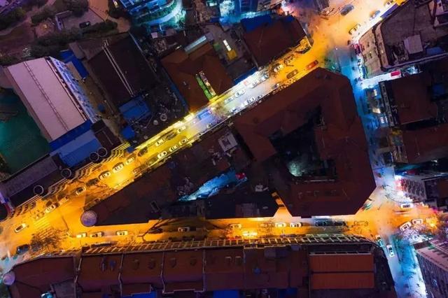 武汉大学的樱花，武汉大学赏樱花去哪里（报！武汉大学早樱开了）