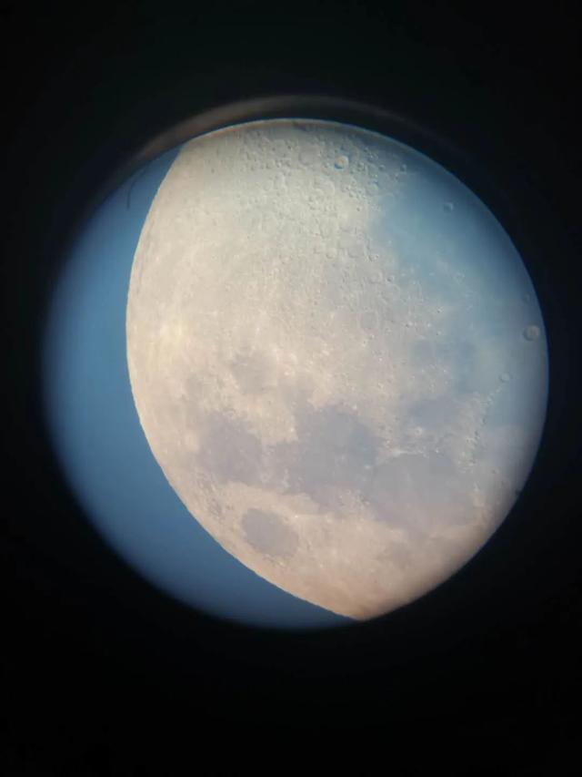 最牛的天文望远镜看月球，牛人花0.03万打造牛顿反射望远镜