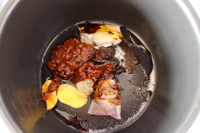 酱牛肉的正确做法，家常酱牛肉的正确方法与配料（这盘酱牛肉，秒杀一切熟食店）