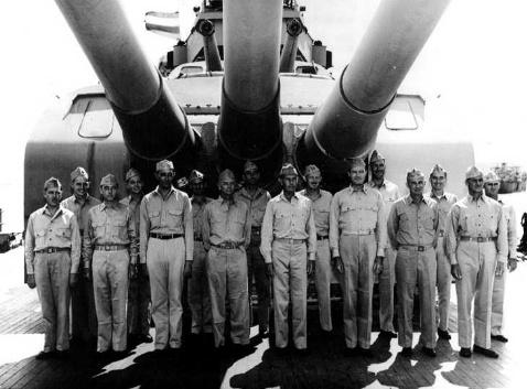 如何摧毁里根号，运送原子弹的印第安纳波利斯号