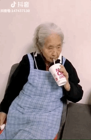 最新的老年人养老方式，刚刚养老又出新花样