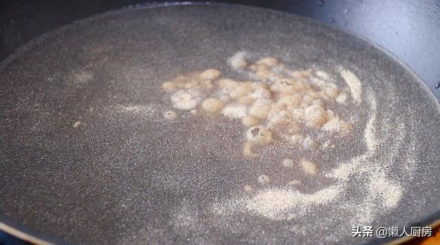 4斤水中，倒入一點它，簡單熬一熬，就能出一大鍋美食，很有韌勁 熱愛美食 第2张
