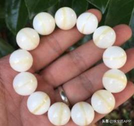 女王贝是什么宝石，贝壳首饰的颜色（珠宝首饰、钟表类目管理规则丨鸿石）