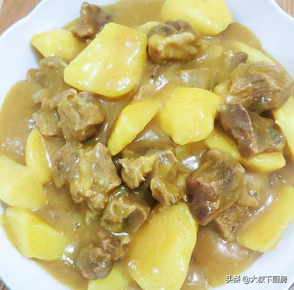 咖喱土豆炖牛肉，咖喱土豆炖牛肉家常做法