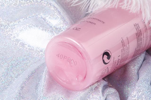 兰蔻大粉水好用吗，兰蔻粉水到底好在哪里（人人都夸的兰蔻粉水）