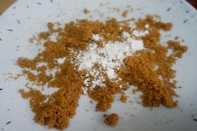 油炸糕的制作方法，最简单的炸油糕制作（自制家庭版油炸糕）