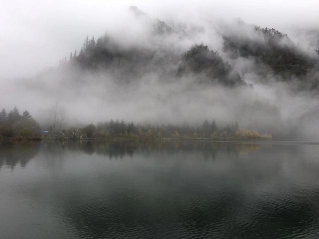 毕棚沟二日游攻略，成都到毕棚沟自驾游全攻略（人均300+真的太美啦）