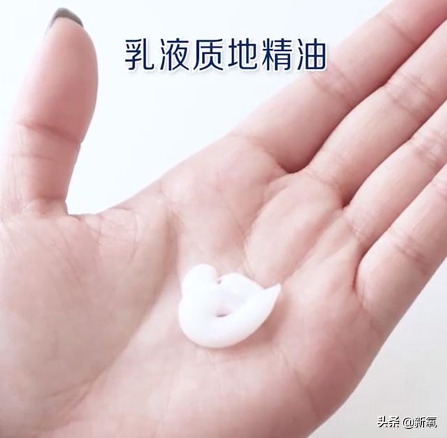 hold姐素颜，lisa素颜丑照（台湾演员Hold姐谢依霖自己剪脐带）