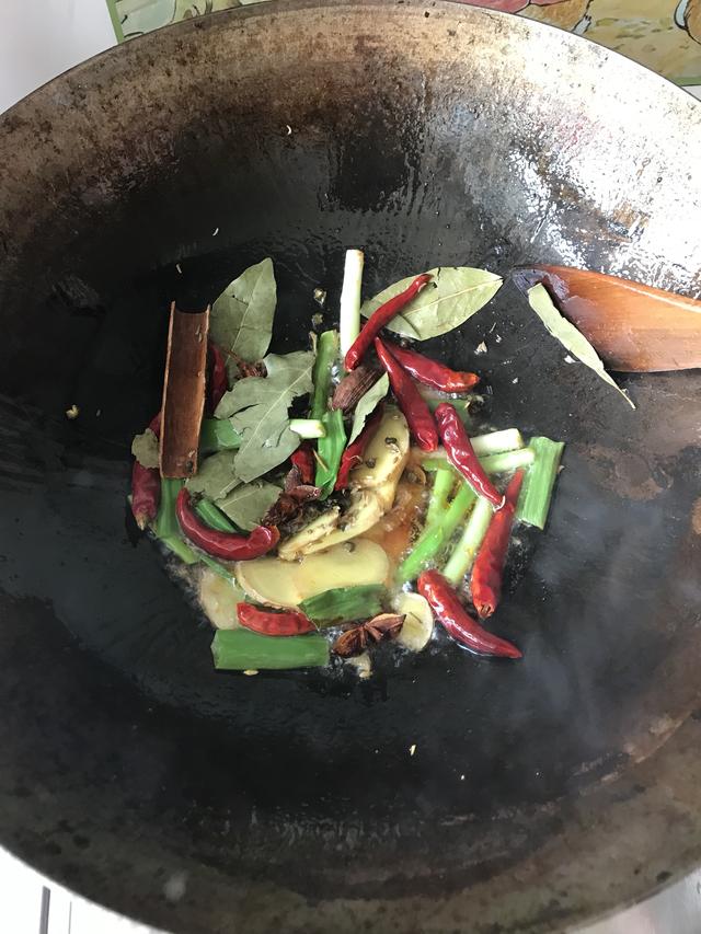卤大肠的做法及配料，卤大肠的正宗的做法（照样卤出好吃入味的猪大肠）