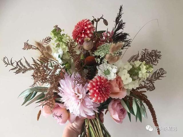 情人节该送男友什么情人节的花礼送这些，一定不会错！