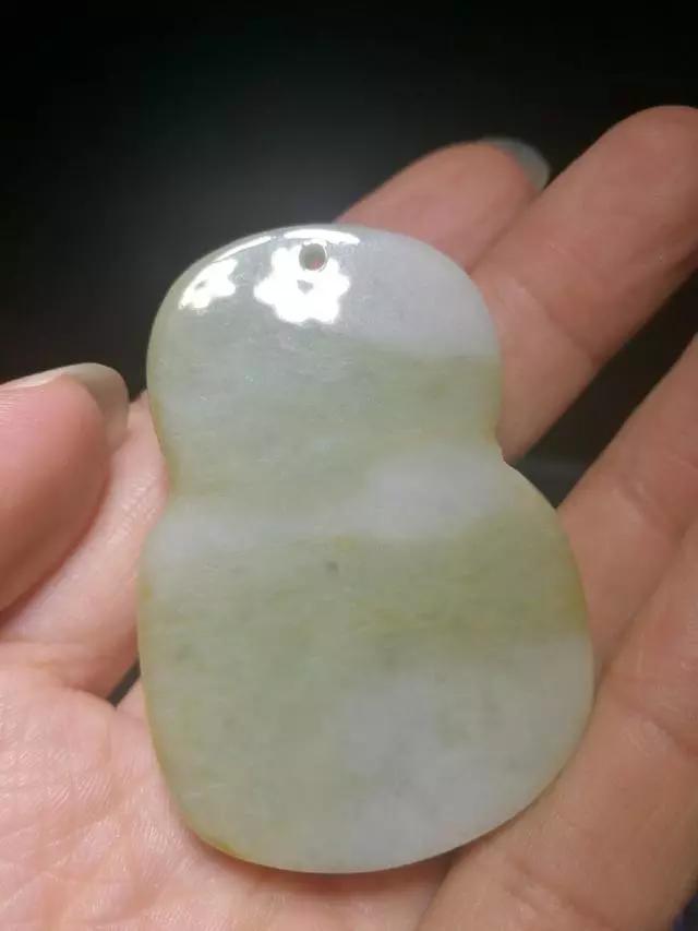 翡翠应该如何挑选好，建议先看完这篇文章