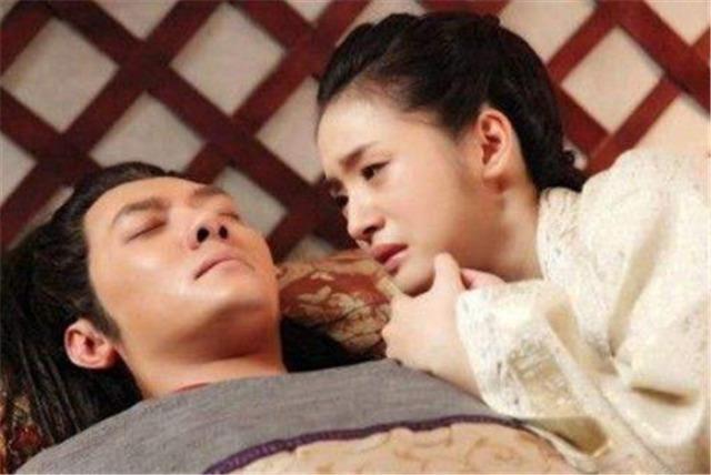 兰陵王26集郑儿被猎人高纬知道吗，郑儿被两位猎人弄脏了身子