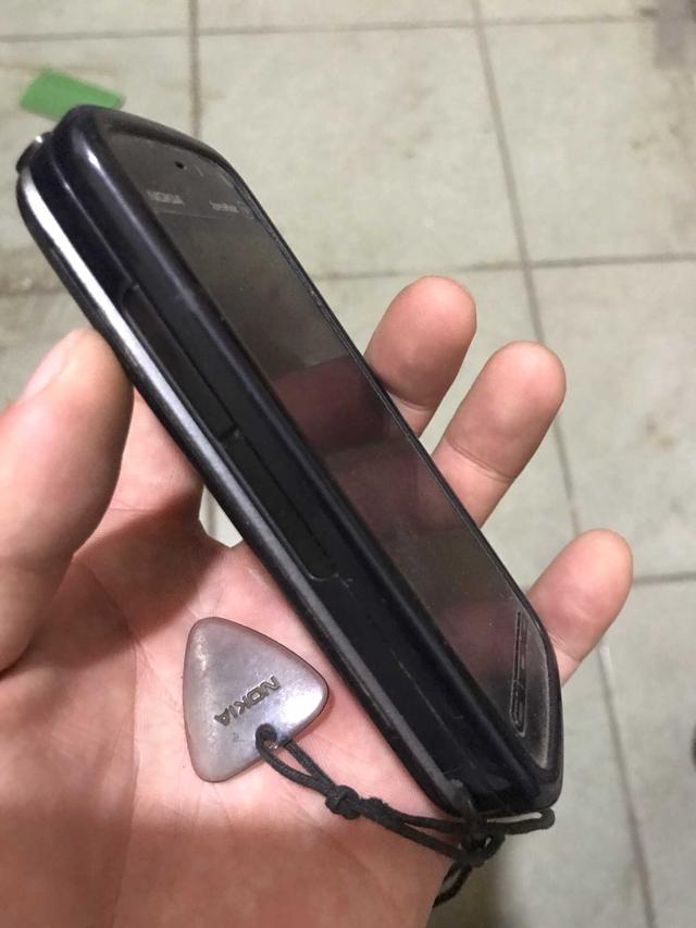 诺基亚n5800，诺基亚5800有几个版本