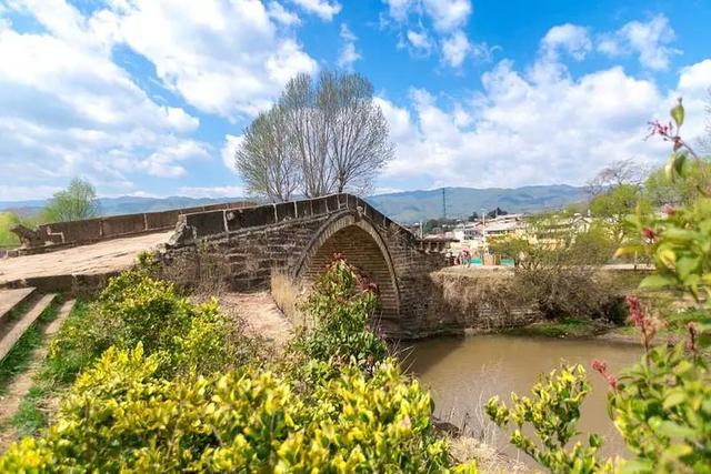 6月份适合旅游的古镇，4月最适合去的24个古镇
