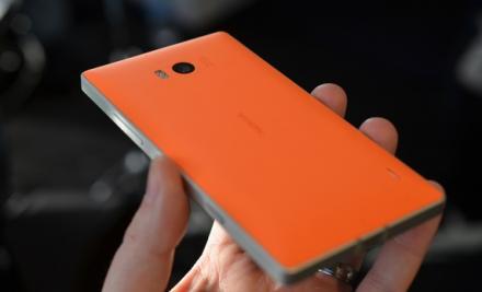 近期发布的诺基亚lumia930，这么好看的手机为什么就卖不动呢