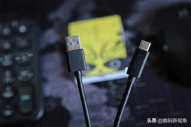 更小更快更好看，手机能读取的移动硬盘推荐