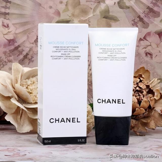 护肤品的使用顺序及涂抹方法，护肤品正确的使用顺序（护肤品正确使用方法和步骤）