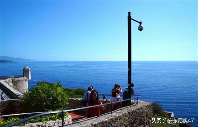 摩纳哥为何富裕，摩纳哥是世界上最富裕的国家