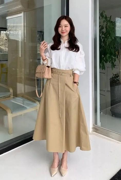 伞裙，伞裙百褶裙哪个更显瘦