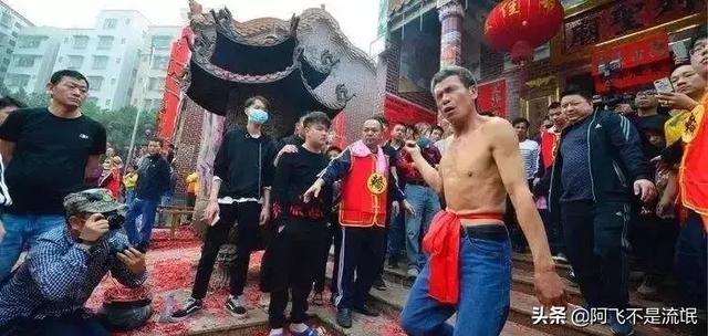 湛江民间习俗游神穿令是怎么回事，湛江年例神秘习俗