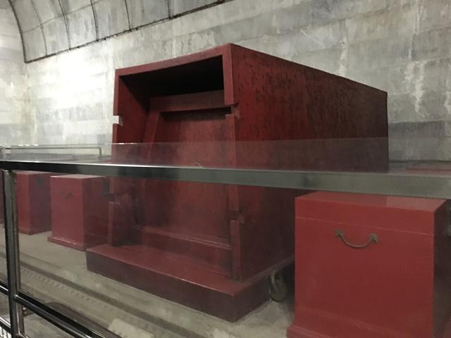 明十三陵在哪里，北京明十三陵指的是哪两座陵墓（明十三陵在哪里）
