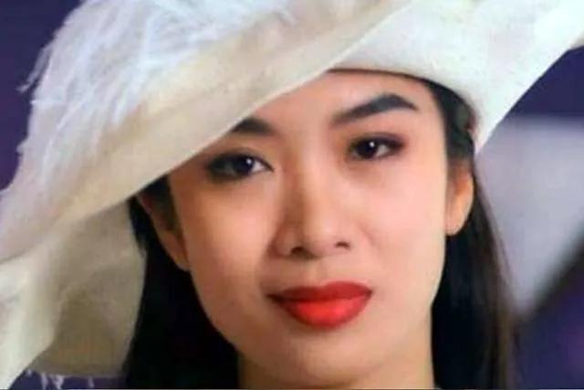 盘点港星年轻时的盛世美颜，别再假装性感了