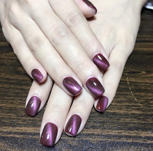 自然的猫眼美甲，超闪的猫眼美甲，美爆了！