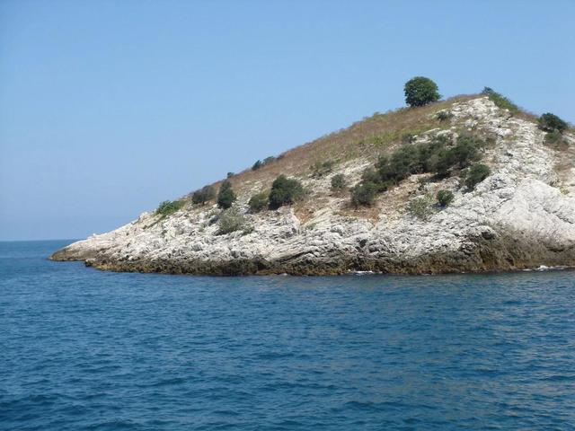 黑海为什么叫黑海，黑海现在情况怎么样（不仅仅因为海水黑，还很危险）