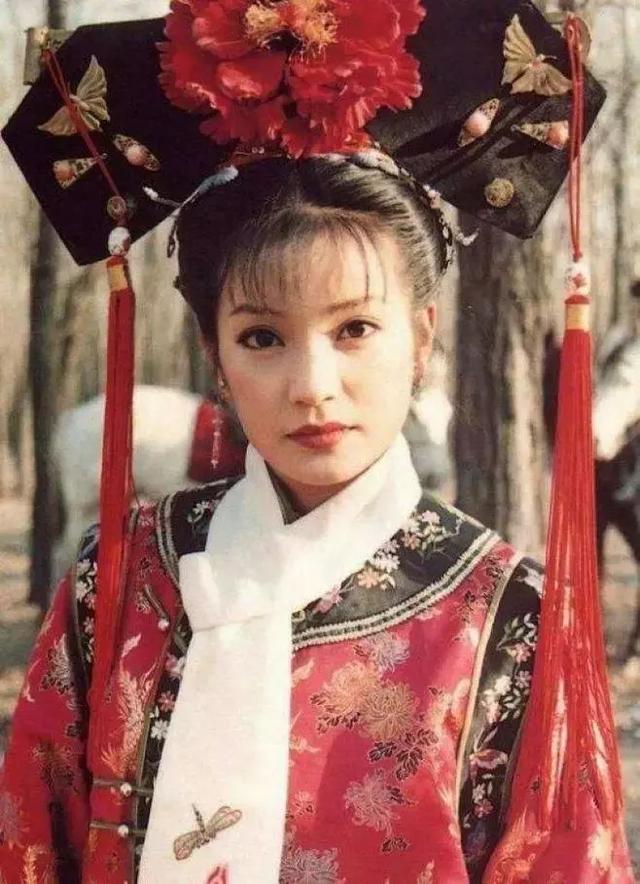 琼瑶的婚姻史，“爱情教母”琼瑶到了暮年