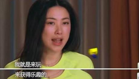 出身显赫资源顶流美艳惊人的朱珠，朱珠现状（连续10年入选全球百美的女人）