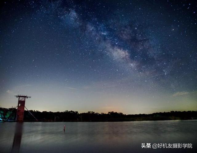 拍摄星空星轨的参数，星轨应该如何拍摄和后期