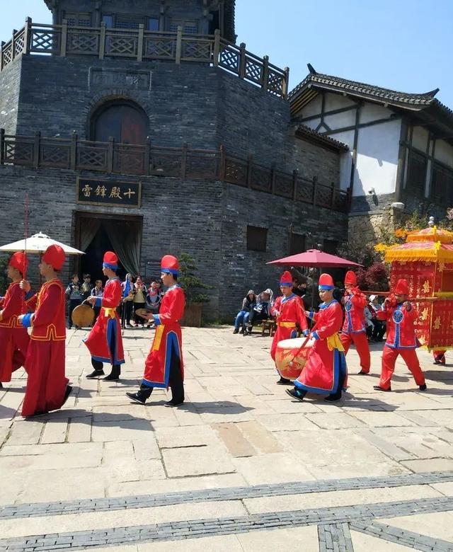 常州东方盐湖城一日游，常州金坛东方盐湖城沉浸游成旅游风向标