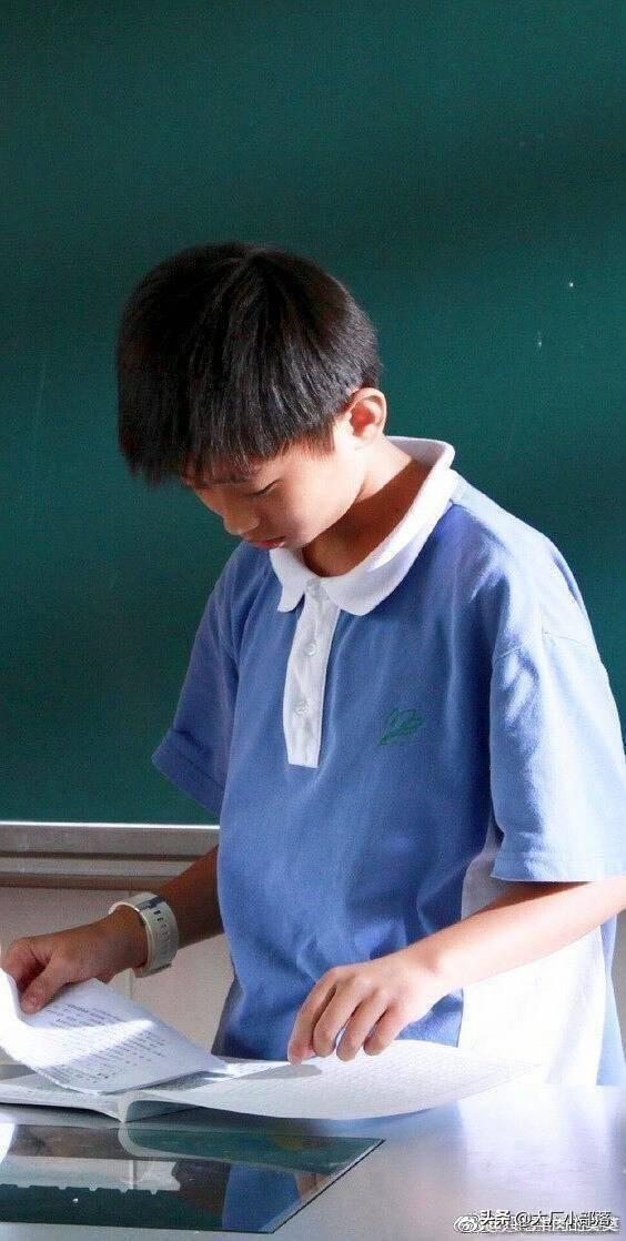 蔡徐坤真实身高对照表，黄明昊、蔡徐坤身高都是182