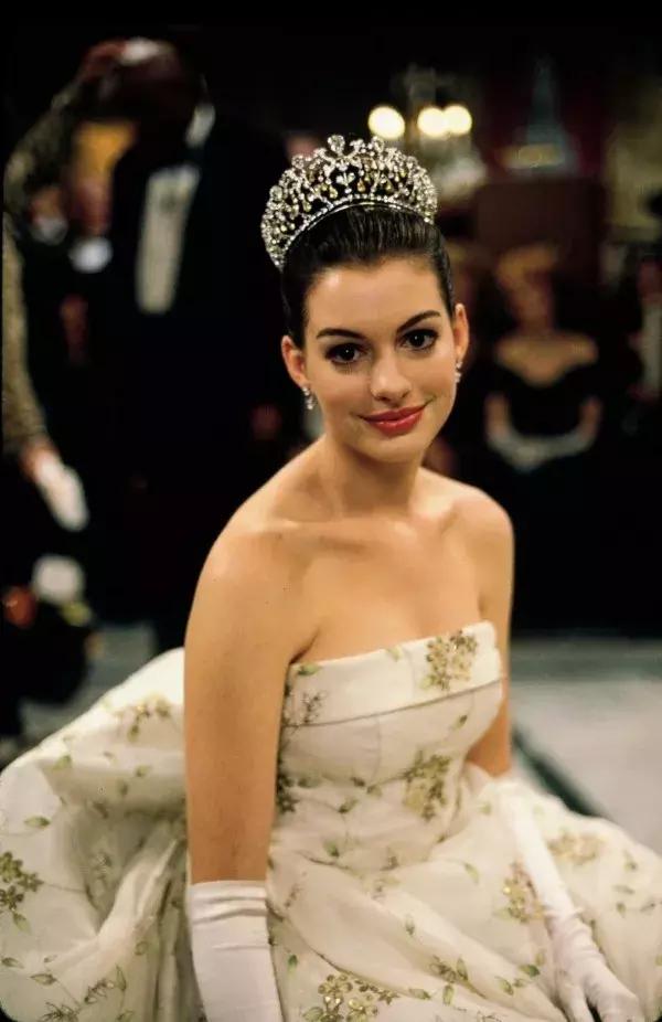 安妮海瑟薇老公，安妮海瑟薇为什么嫁给她的老公